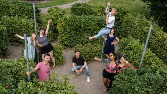 Freiwillige im Garten